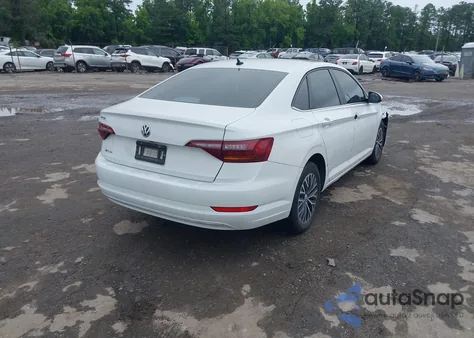 2019 Volkswagen Jetta 1.4T R-Line/1.4T S/1.4T Se z USA, uszkodzony, nr VIN 3VWCB7BU7KM272011